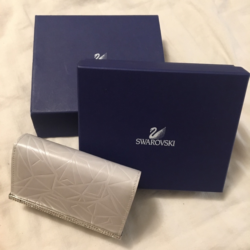 Brand NEW Swarovski Leather Wallet with white crystals